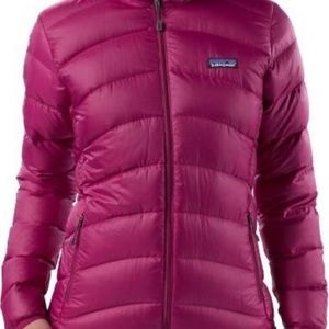 Patagonia women hooded down jacket
